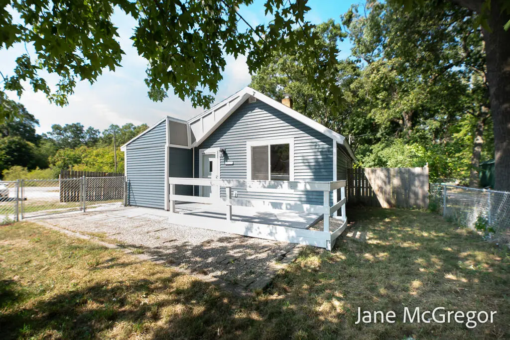 1312 E Broadway, Norton Shores, MI 49444 - Image #1