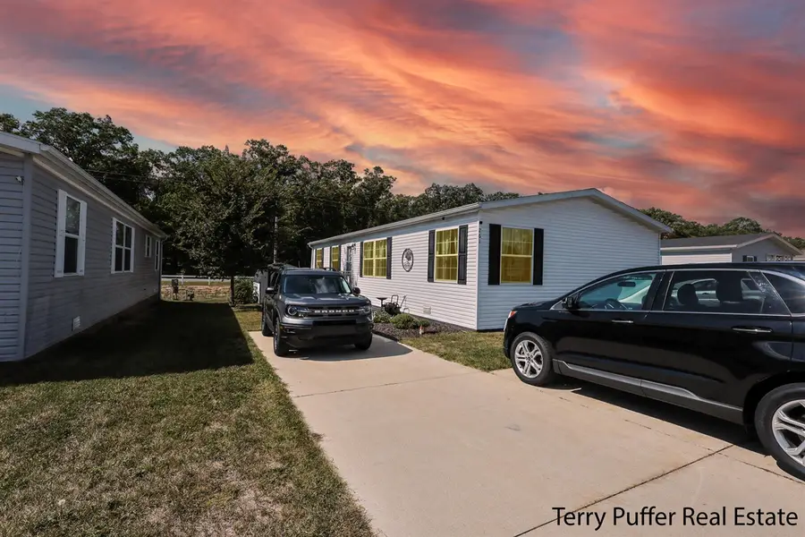 261 Taffy #602, Muskegon, MI 49442 - Image #3