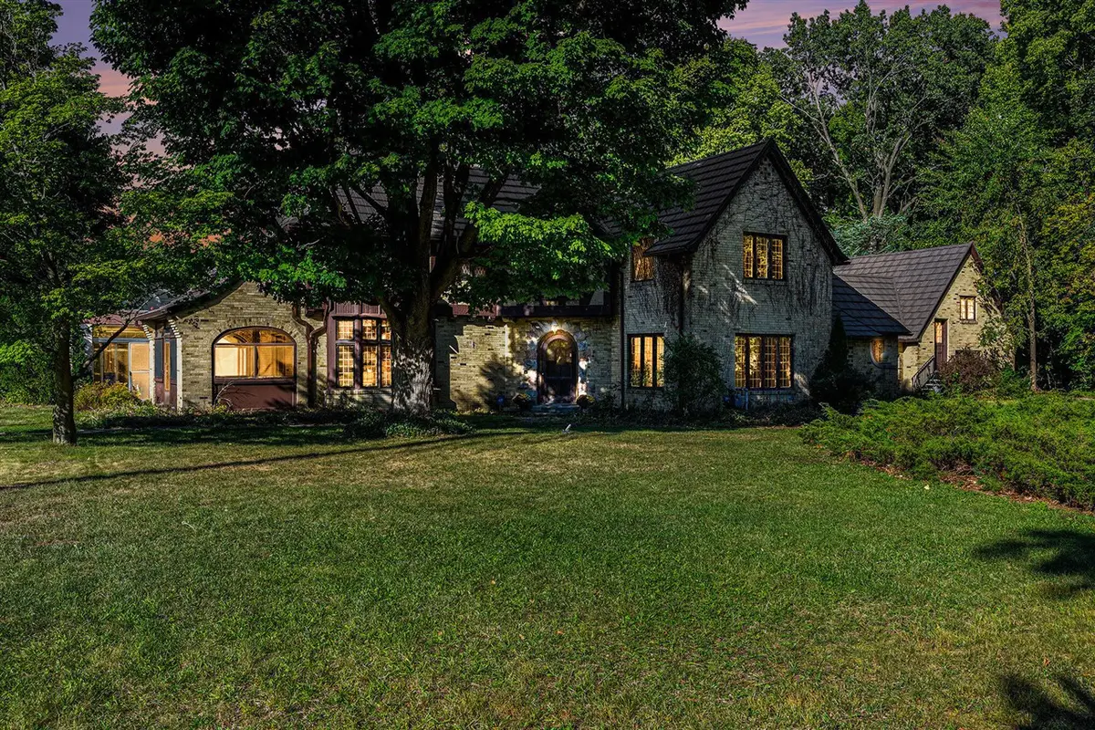 400 E Hoffman, Three Rivers, MI 49093 - #1