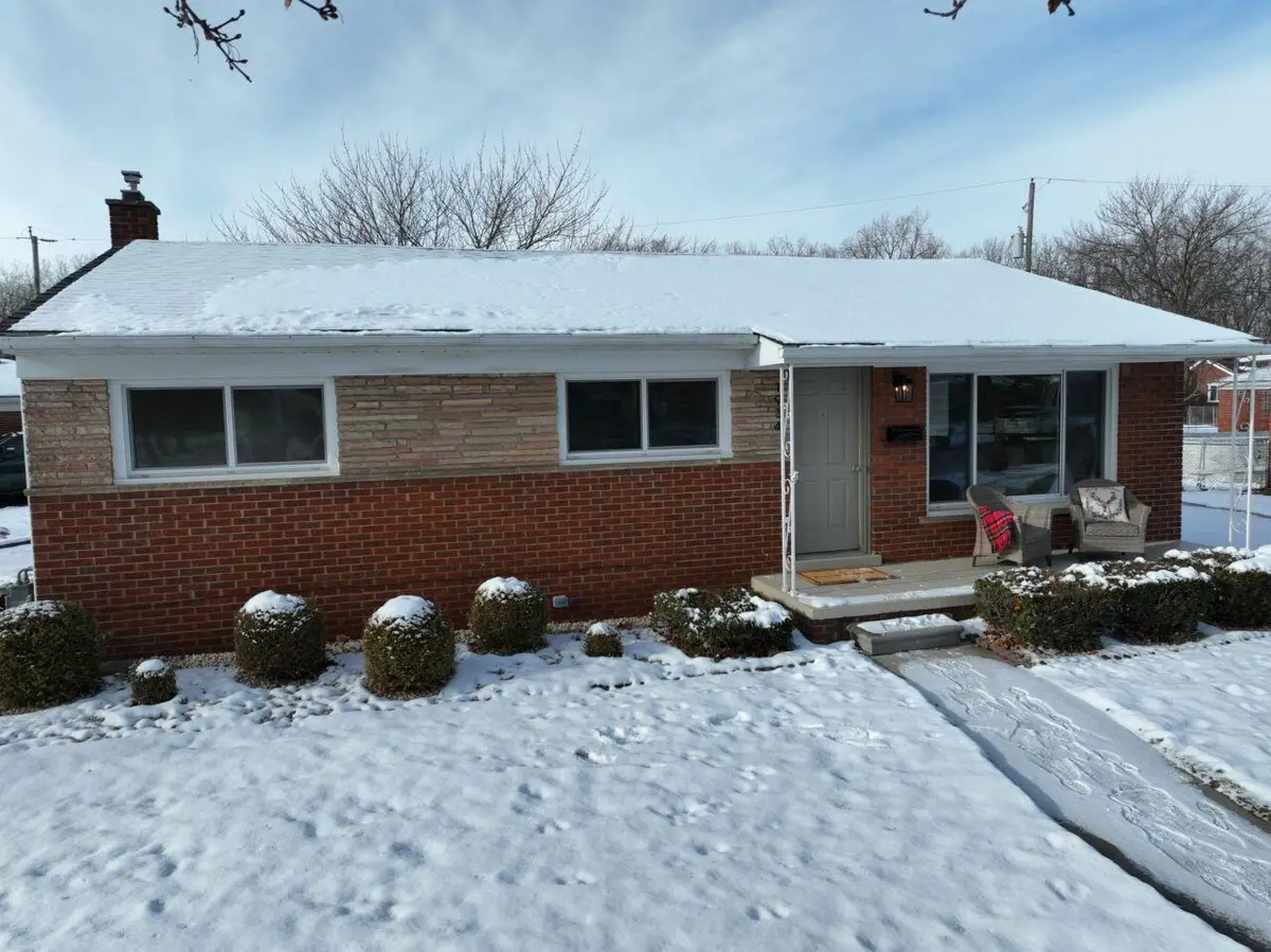 1934 Pinetree, Trenton, MI 48183 - #1