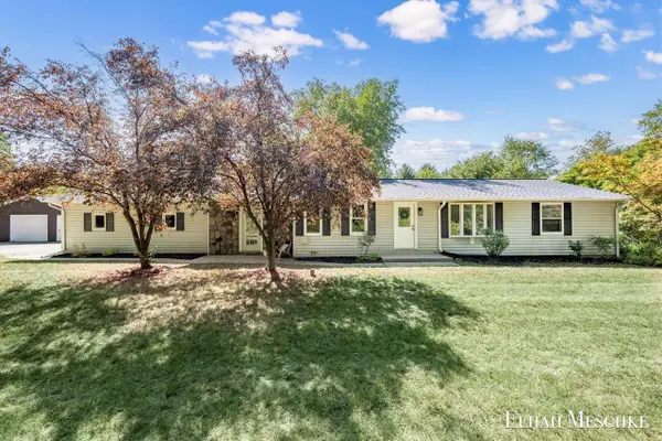 11401 Davis, Middleville, MI 49333