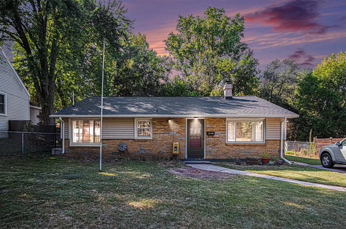 859 Bristol, Grand Rapids, MI 49504 - Image #1