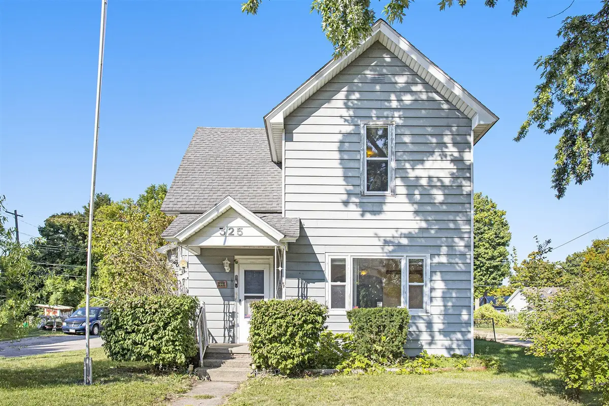 325 N Queen, Nashville, MI 49073 - #1