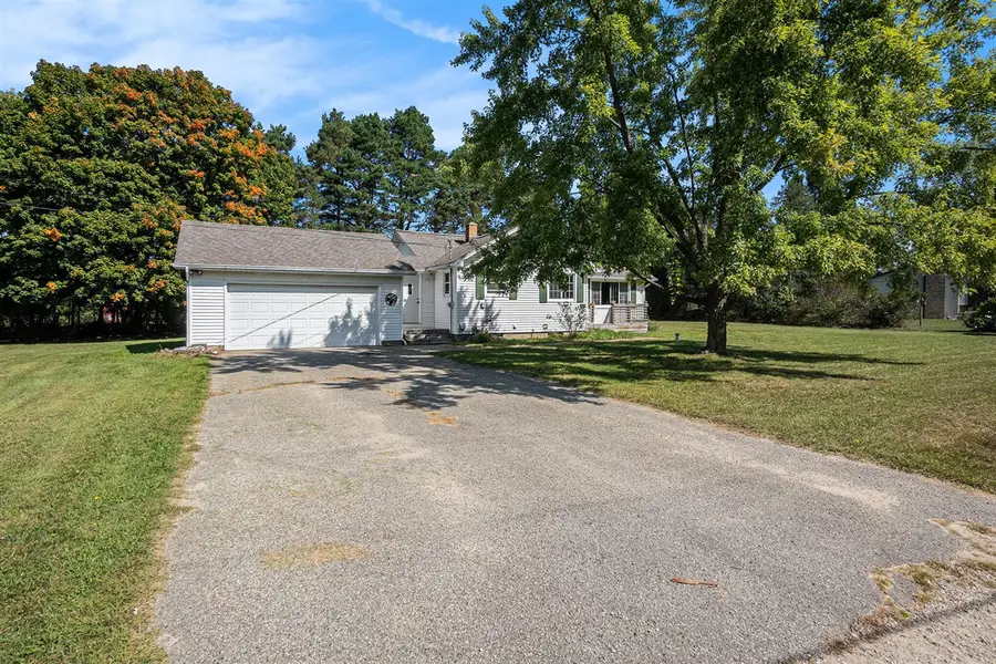 451 Cumings, Sparta, MI 49345 - Image #3