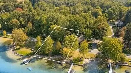 5964 122nd, Fennville, MI 49408