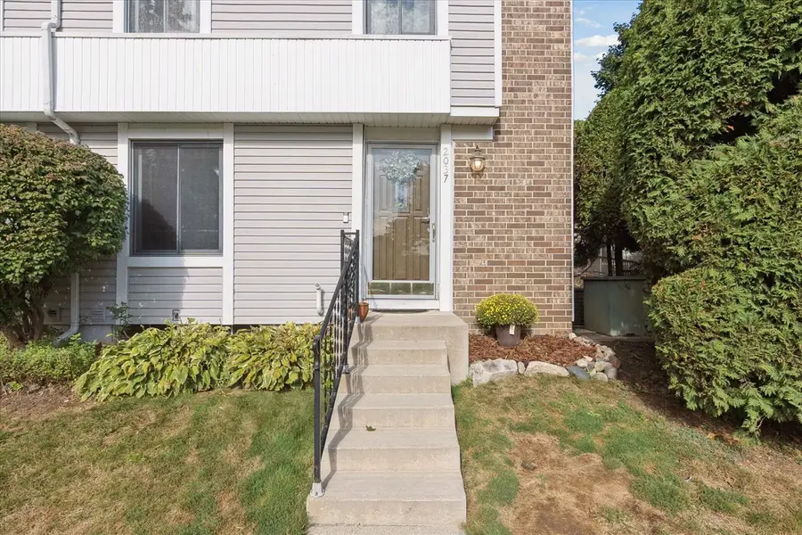 2037 Lac Du Mont, Haslett, MI 48840 - Image #3