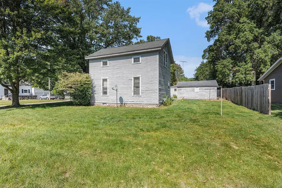 313 S Brown, Paw Paw, MI 49079 - Image #2