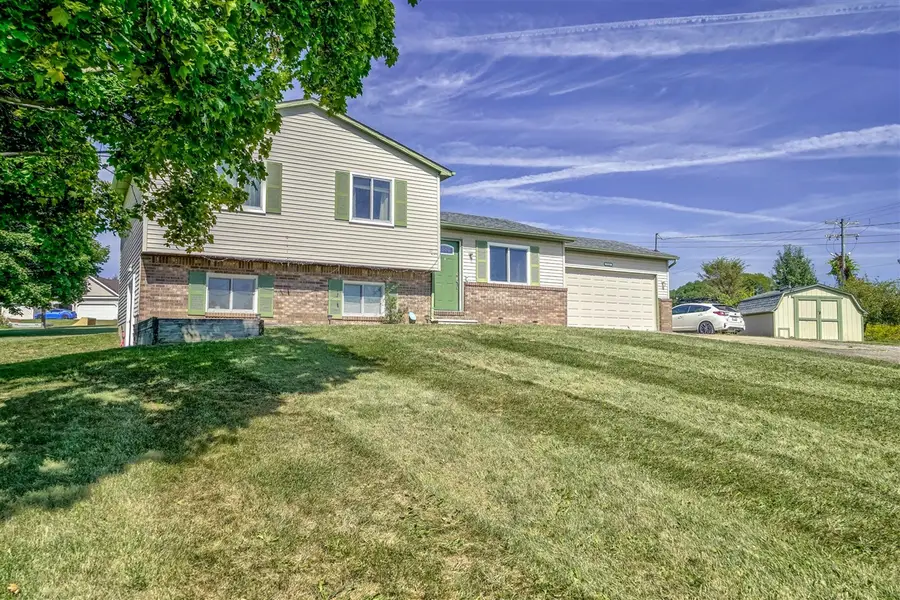 535 N Hacker, Howell, MI 48843 - Image #2