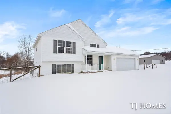 10525 Edgerton, Rockford, MI 49341