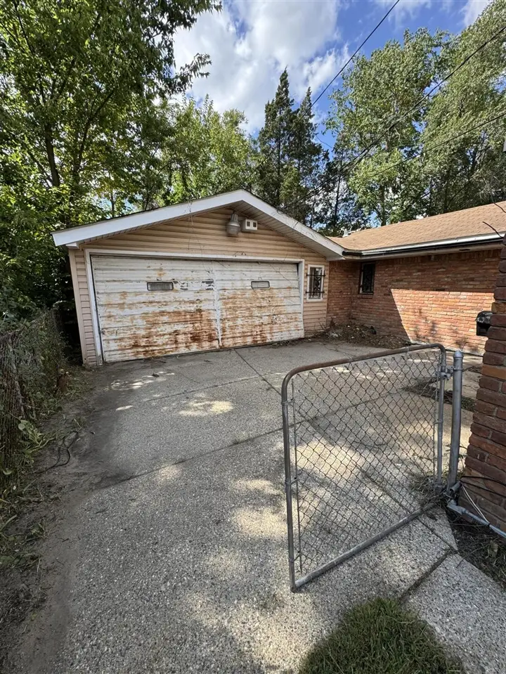 20043 Wyoming, Detroit, MI 48221 - Image #2