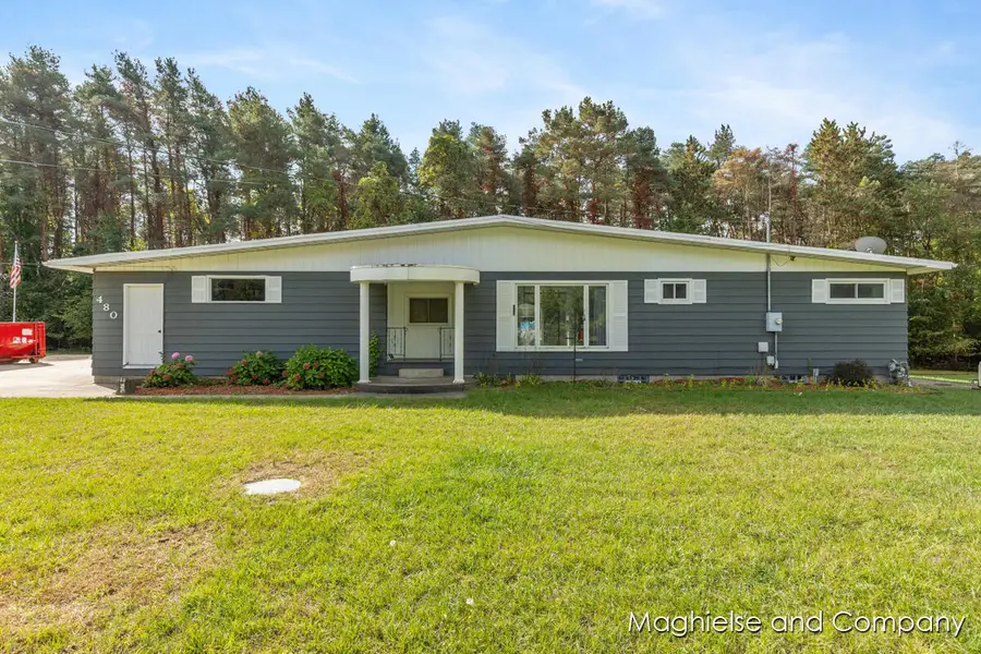 480 Cumings, Sparta, MI 49345 - Image #2