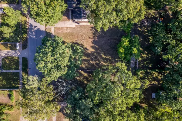 2132 Manz, Muskegon, MI 49444