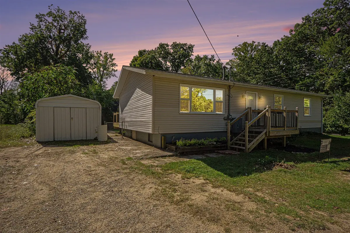 37129 Marrion, Paw Paw, MI 49079 - #1