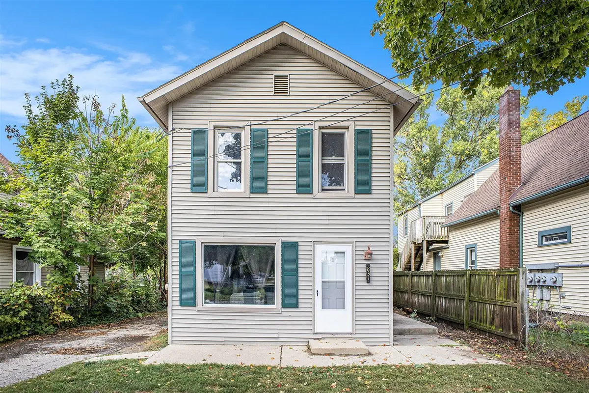 831 Vine, Lansing, MI 48912 - #1