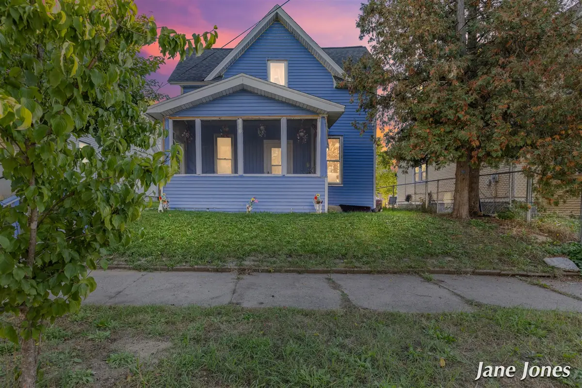 924 Oakhill, Grand Rapids, MI 49507 - Image #1