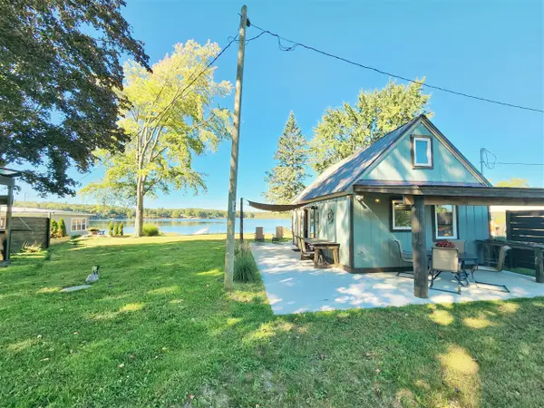 2813 N Mundy, White Cloud, MI 49349