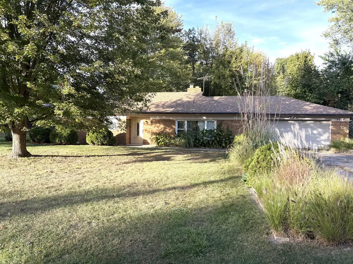 3014 Edgewater, Waterford, MI 48328 - Image #1