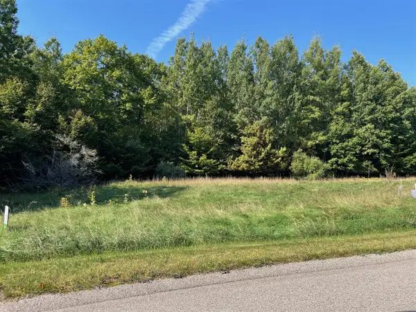Opal Ridge, Onekama, MI 49675