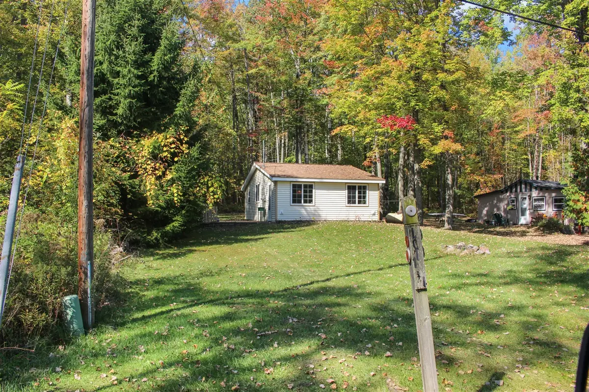 1129 Crestview, Harrison, MI 48625 - Image #1