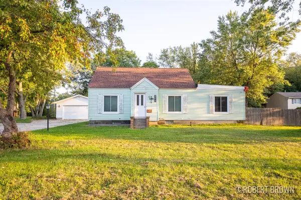 1061 60th, Kentwood, MI 49508