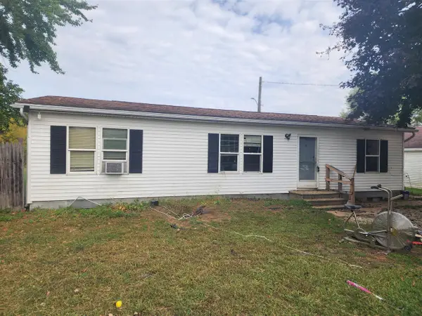 18390 State Line, Edwardsburg, MI 49112