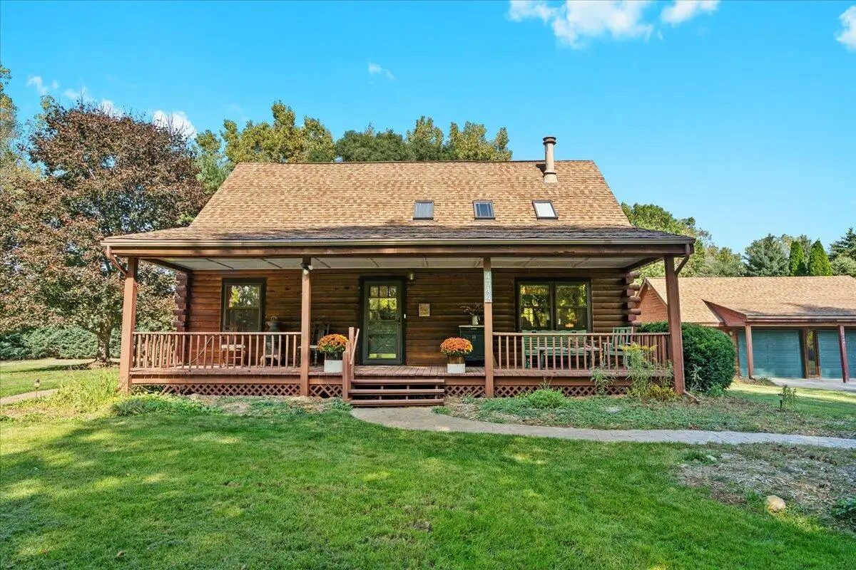 4344 Ehgotz, Milford, MI 48380 - Image #1