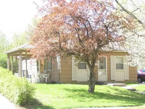 822 Starwick, Ann Arbor, MI 48105