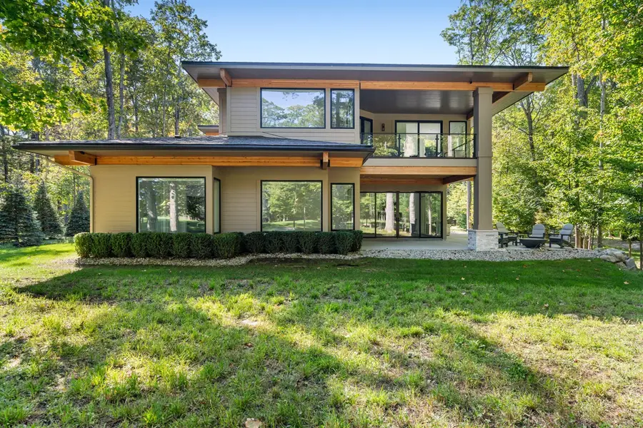 17 N Stonebridge #17, Charlevoix, MI 49720 - #3
