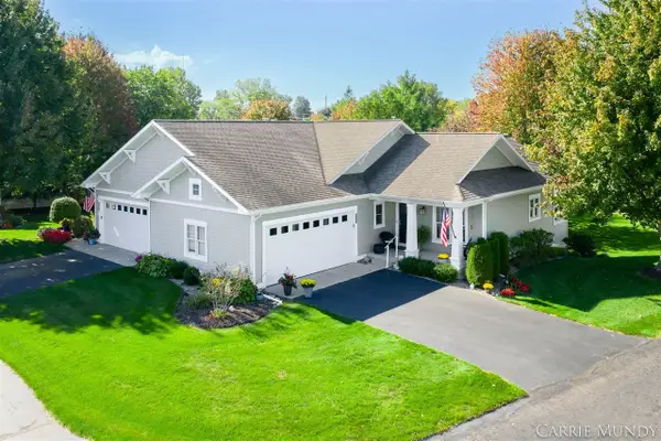 9558 Trillium Lake, Zeeland, MI 49464