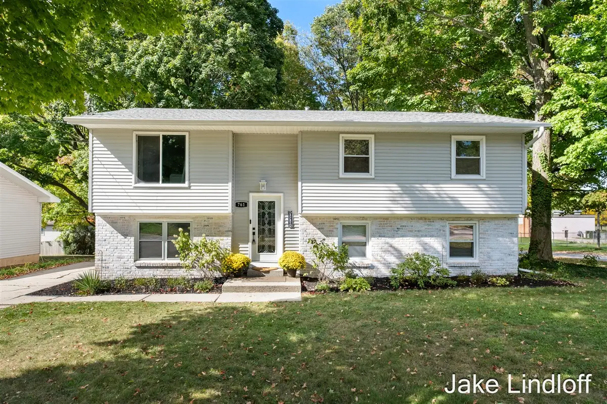 761 Saint Clair, Walker, MI 49534 - Image #1