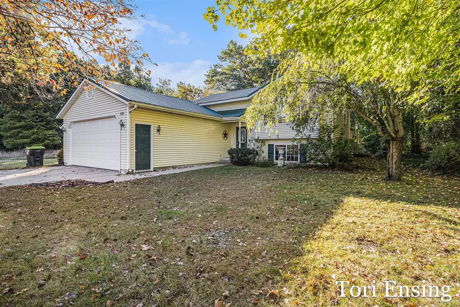 935 Alpine, Greenville, MI 48838 - Image #3