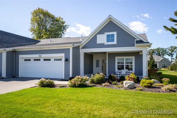 152 Jeans Meadow, Holland, MI 49424