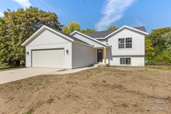 10613 68th, Allendale, MI 49401