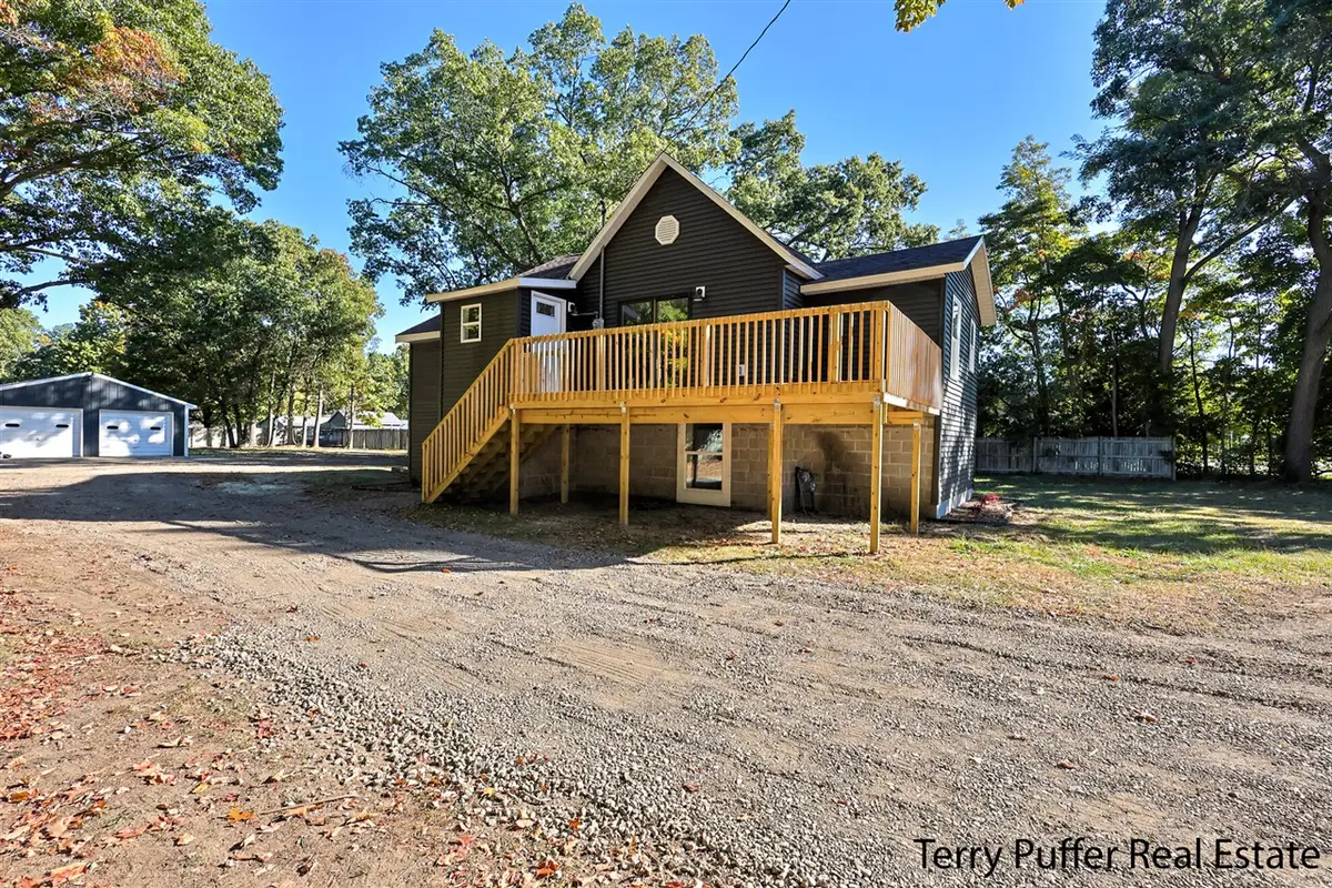 764 E Giles, Muskegon, MI 49445 - Image #1