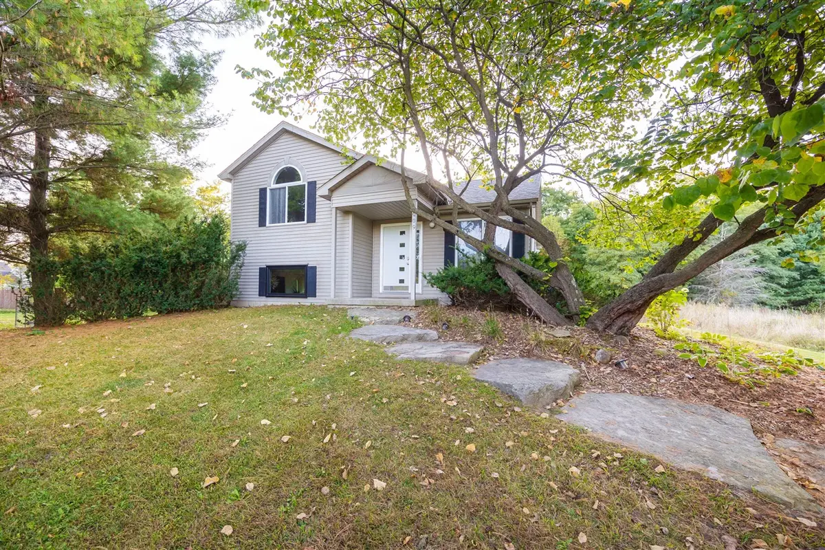 5909 Earhart, Ann Arbor, MI 48105 - Image #1