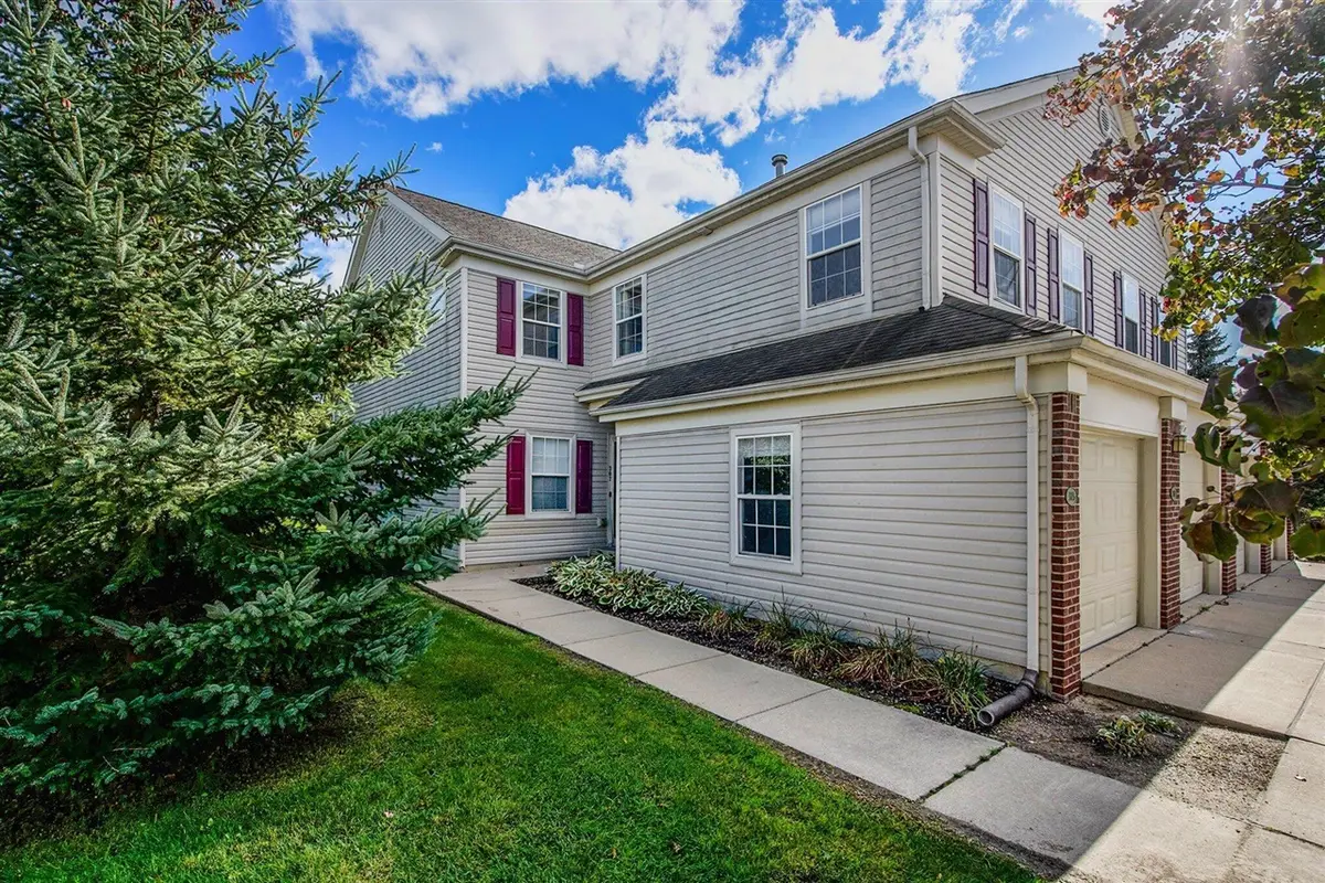 305 Victoria, Dexter, MI 48130 - Image #1