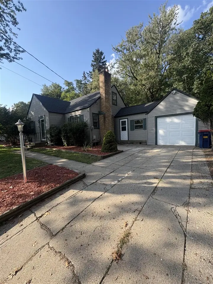 1659 Shangrai La, Grand Rapids, MI 49508 - Image #2