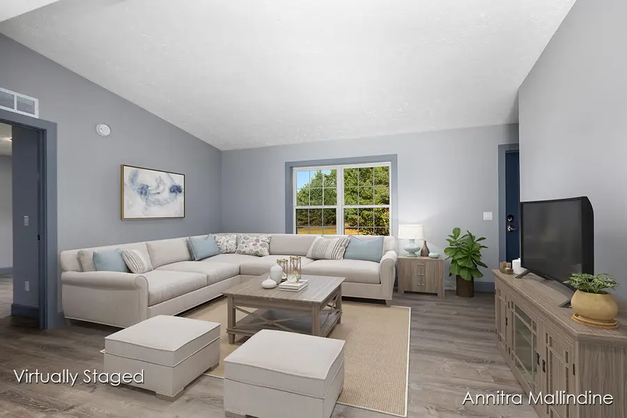 2929 Montcalm, Lowell, MI 49331 - Image #2