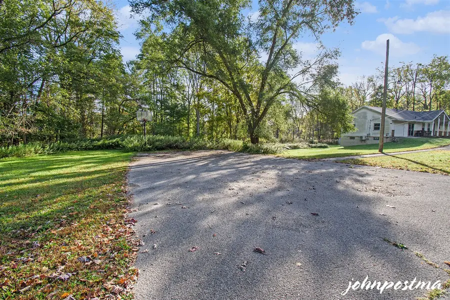962 Buttrick, Ada, MI 49301 - Image #3