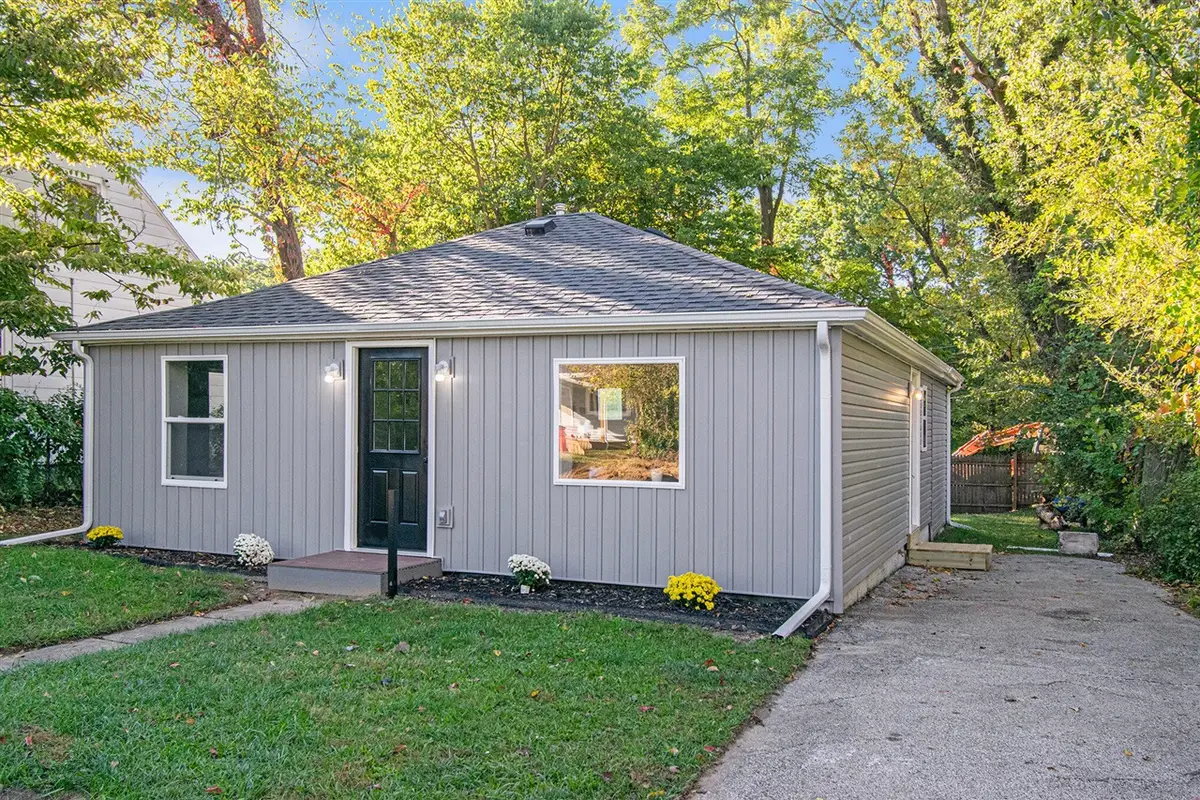 806 Pitkins, Benton Harbor, MI 49022 - Image #1