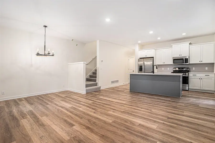 1988 S Shorewood Lane #22, Holland, MI 49423 - Image #2