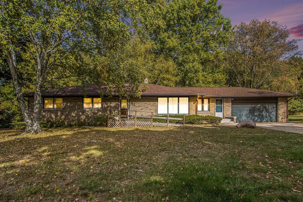 322 Thomas, Allegan, MI 49010 - Image #1
