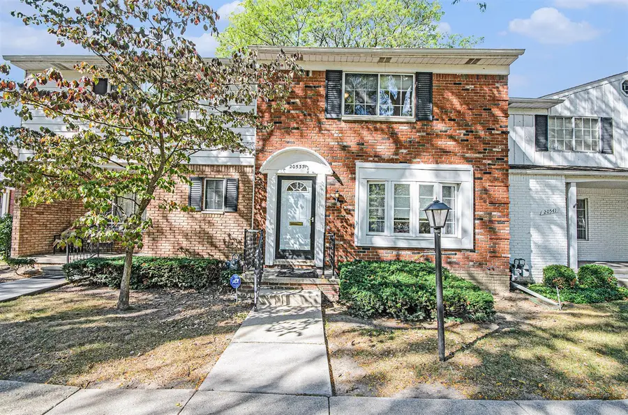 20537 Williamsburg, Harper Woods, MI 48225 - Image #2