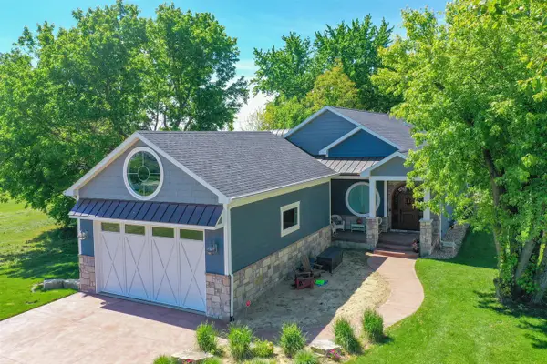 21373 Sail Bay, Cassopolis, MI 49031