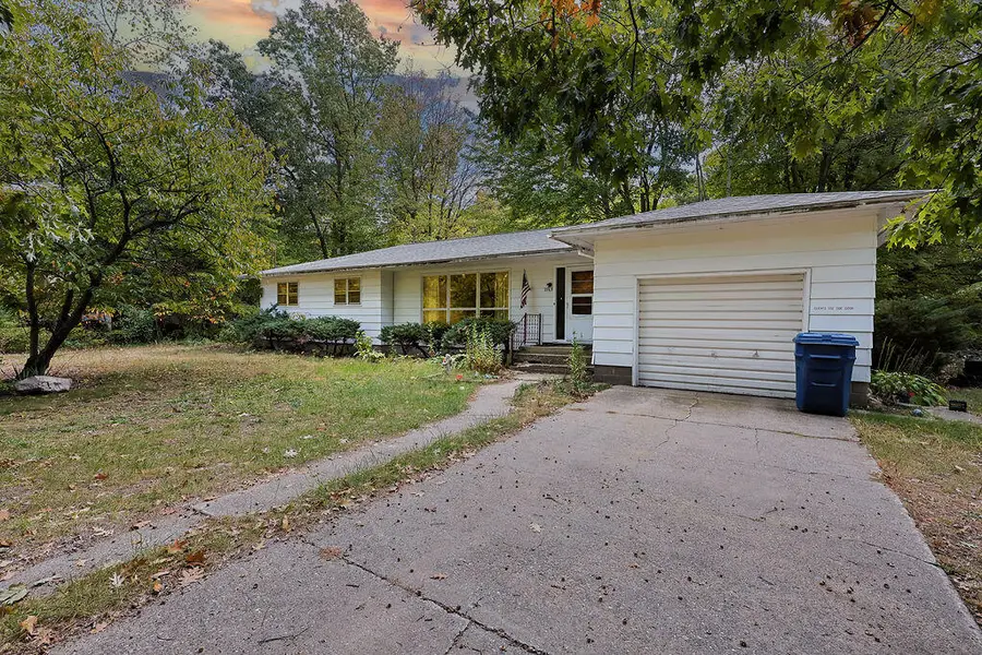 2763 Pontaluna, Fruitport, MI 49415 - Image #2