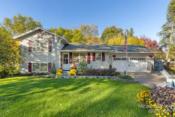 3979 Grant, Hudsonville, MI 49426