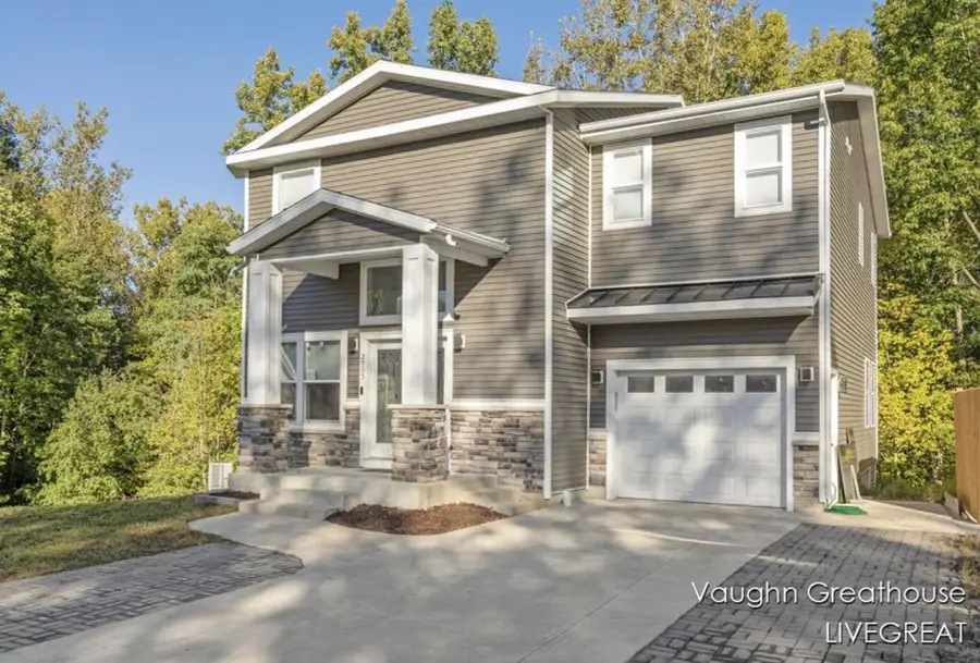 2905 Woodside, Grand Rapids, MI 49508 - #2