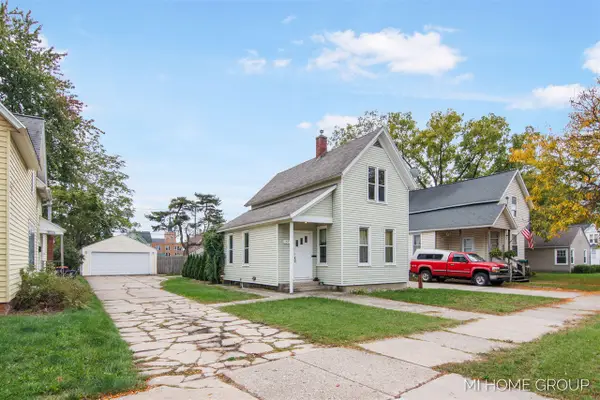 150 W 16th, Holland, MI 49423