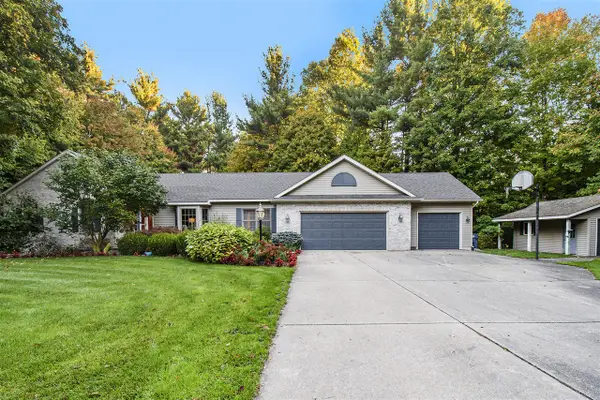 4510 James, Grandville, MI 49418