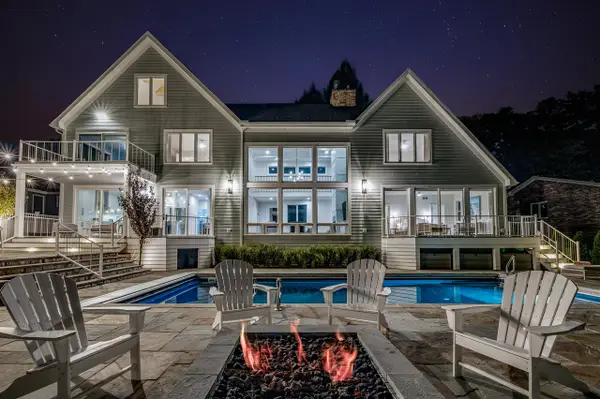 49005 E Mckean, New Buffalo, MI 49117